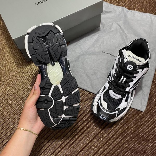 balenciaga ayakkabi runner sneakers siyah beyaz