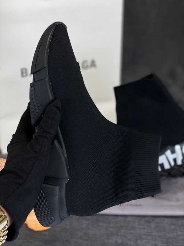 balenciaga ayakkabi speed socks shoes siyah tabani beyaz yazili