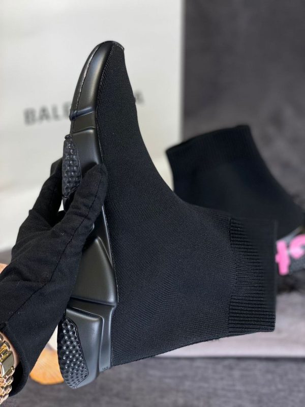 balenciaga ayakkabi speed socks shoes siyah tabani pembe yazili