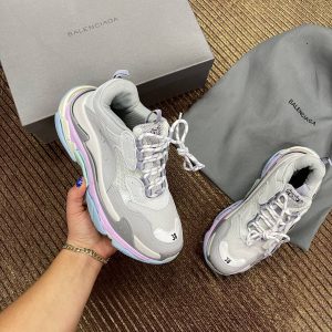 balenciaga ayakkabi triple s beyaz gri lila mavi