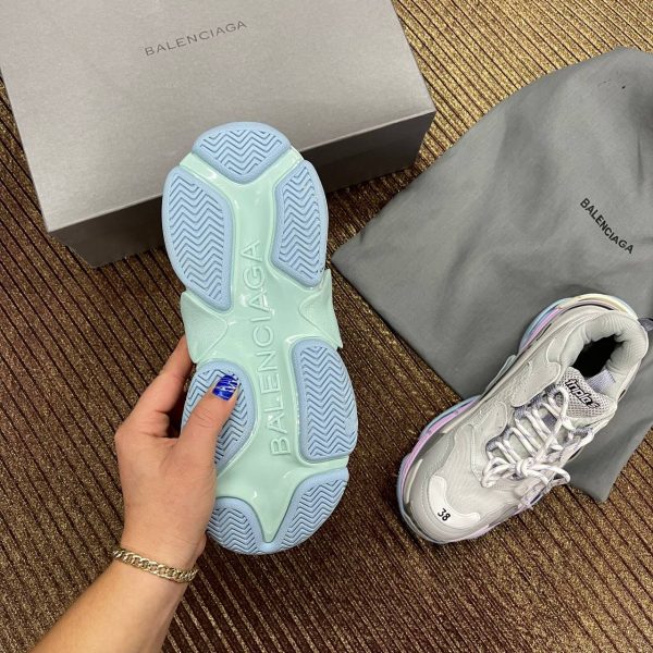 balenciaga ayakkabi triple s beyaz gri lila mavi
