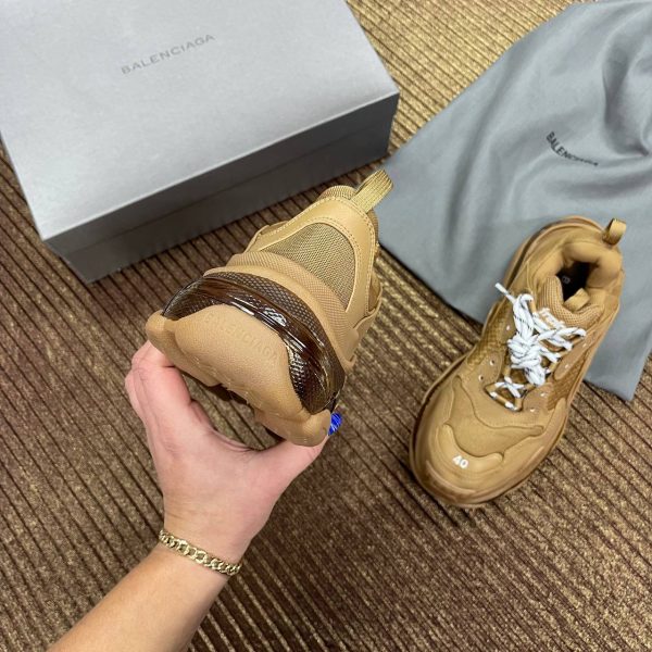 balenciaga ayakkabi triple s camel kahve seffaf taban