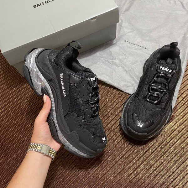 balenciaga ayakkabi triple s kadin sneakers siyah silver seffaf taban