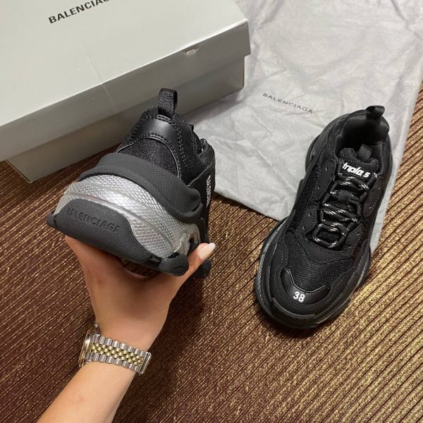 balenciaga ayakkabi triple s kadin sneakers siyah silver seffaf taban