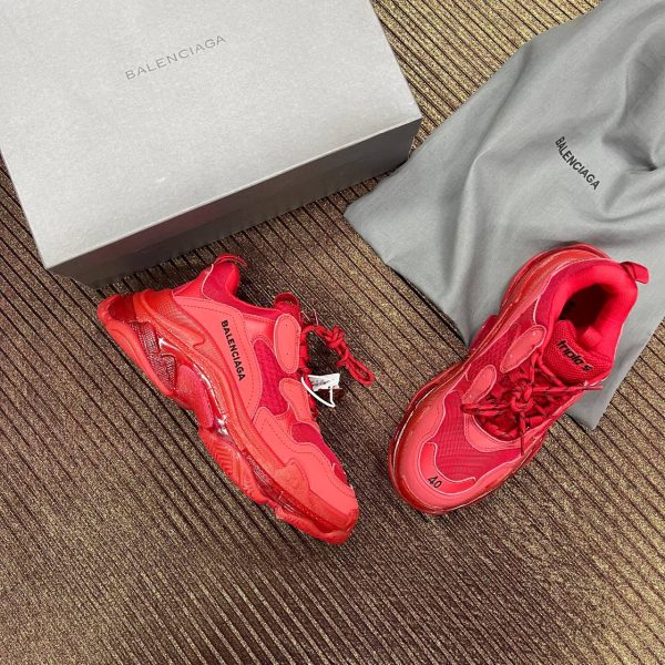 balenciaga ayakkabi triple s kirmizi seffaf taban