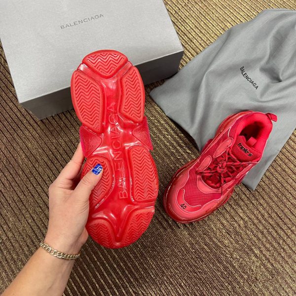 balenciaga ayakkabi triple s kirmizi seffaf taban