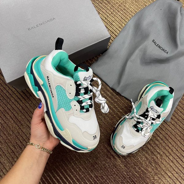 balenciaga ayakkabi triple s mavi beyaz