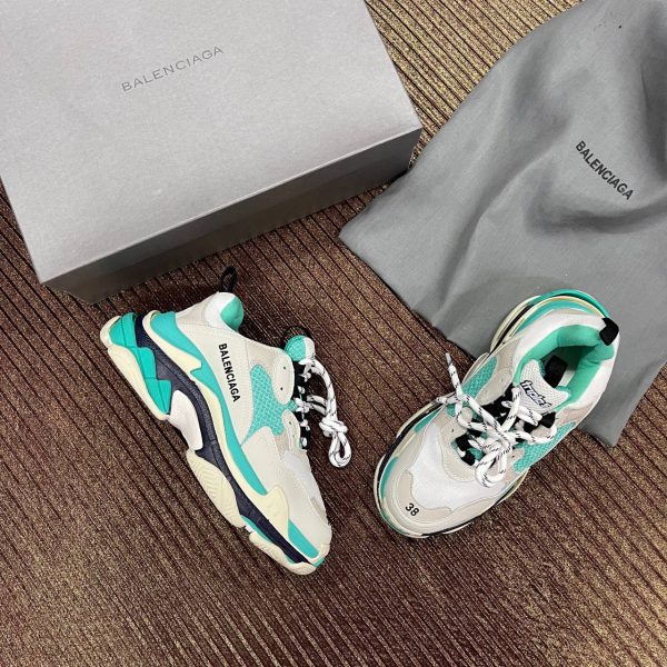 balenciaga ayakkabi triple s mavi beyaz