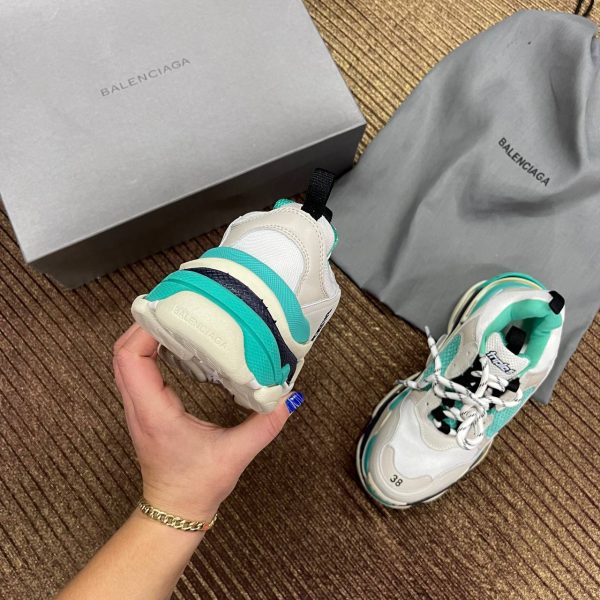 balenciaga ayakkabi triple s mavi beyaz