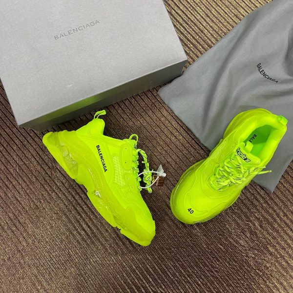 balenciaga ayakkabi triple s neon yesil seffaf taban