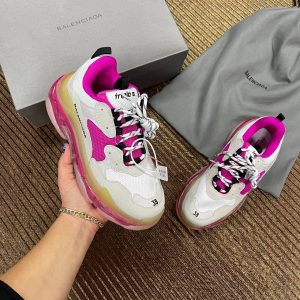 balenciaga ayakkabi triple s pembe beyaz seffaf taban