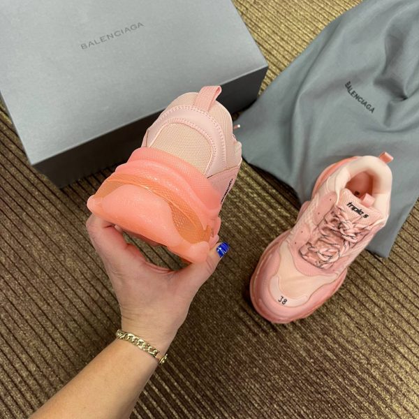 balenciaga ayakkabi triple s pembe seffaf taban