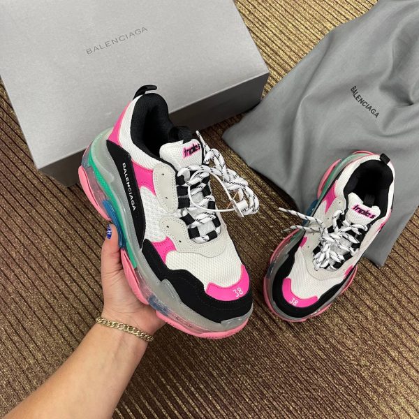 balenciaga ayakkabi triple s siyah pembe seffaf taban