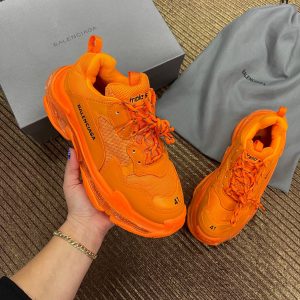 balenciaga ayakkabi triple s turuncu seffaf taban
