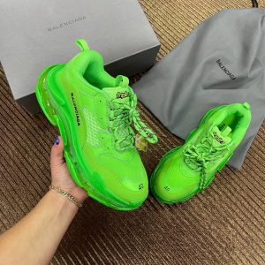 balenciaga ayakkabi triple s yesil seffaf taban