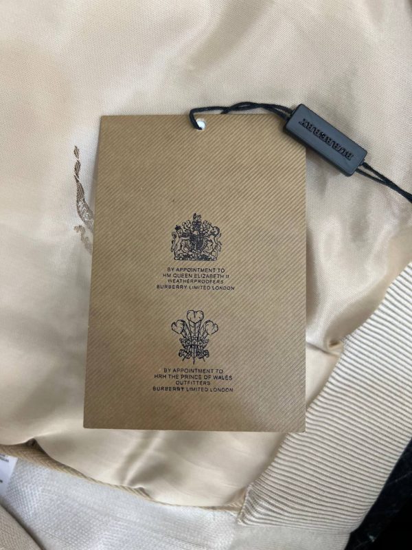 burberry mont bej ekose triko detay