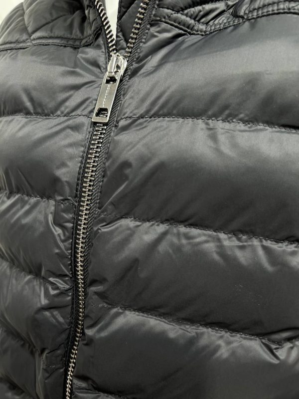 burberry mont erkek classic siyah yakasi logo detayli