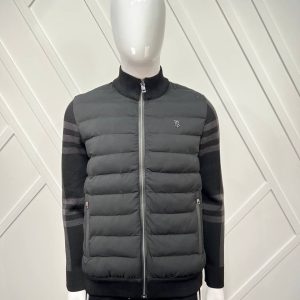 burberry mont siyah ekose triko detay