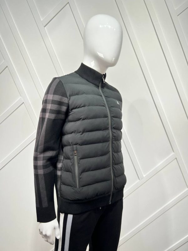 burberry mont siyah ekose triko detay