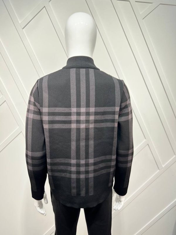 burberry mont siyah ekose triko detay