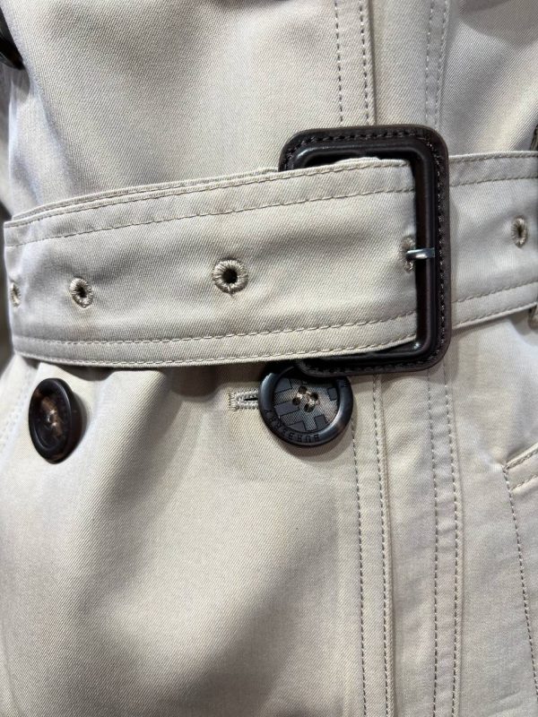 burberry mont trenckot classic yakasi logo detayli