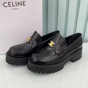 celine ayakkabi loafer siyah gold kucuk aksesuarli