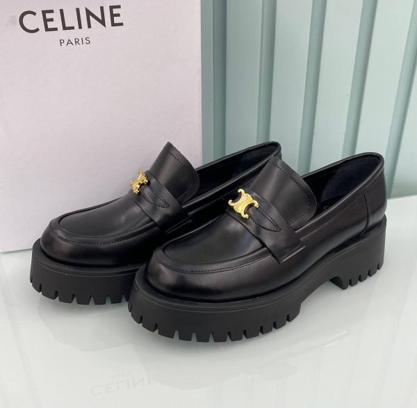 celine ayakkabi loafer siyah gold kucuk aksesuarli