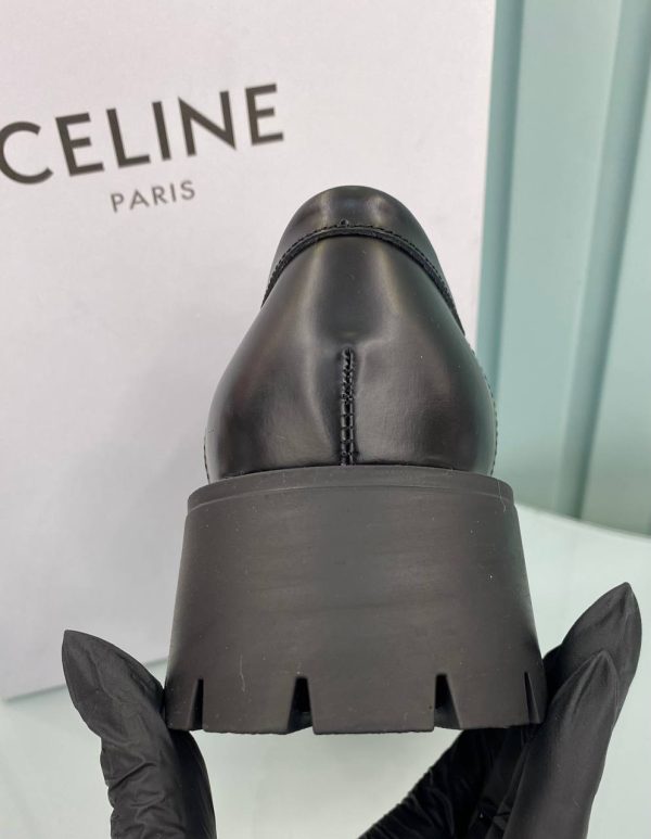celine ayakkabi loafer siyah gold kucuk aksesuarli