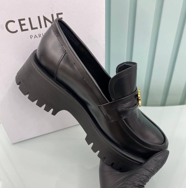 celine ayakkabi loafer siyah gold kucuk aksesuarli