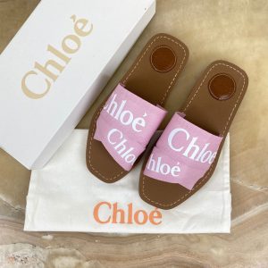chloe terlik beyaz pembe yazili woody logo