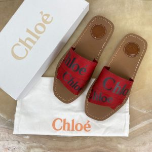 chloe terlik kirmizi siyah yazili woody logo