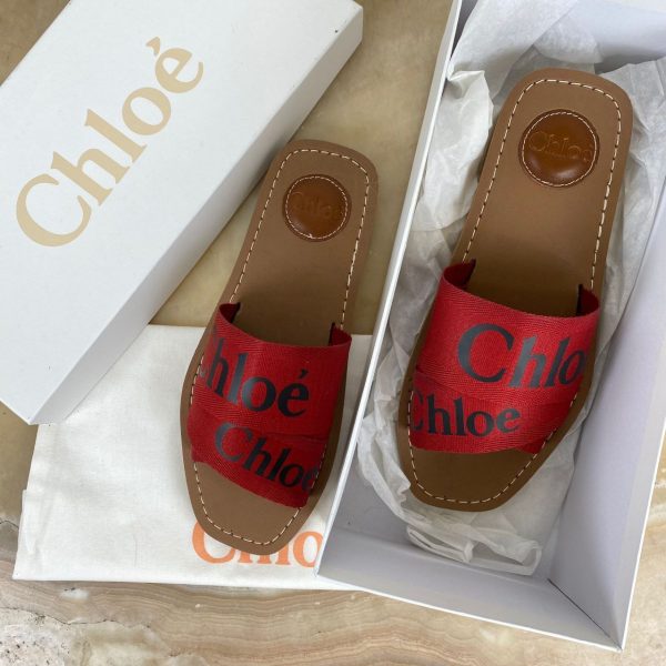chloe terlik kirmizi siyah yazili woody logo