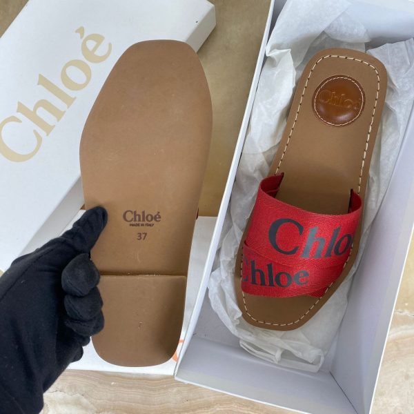 chloe terlik kirmizi siyah yazili woody logo