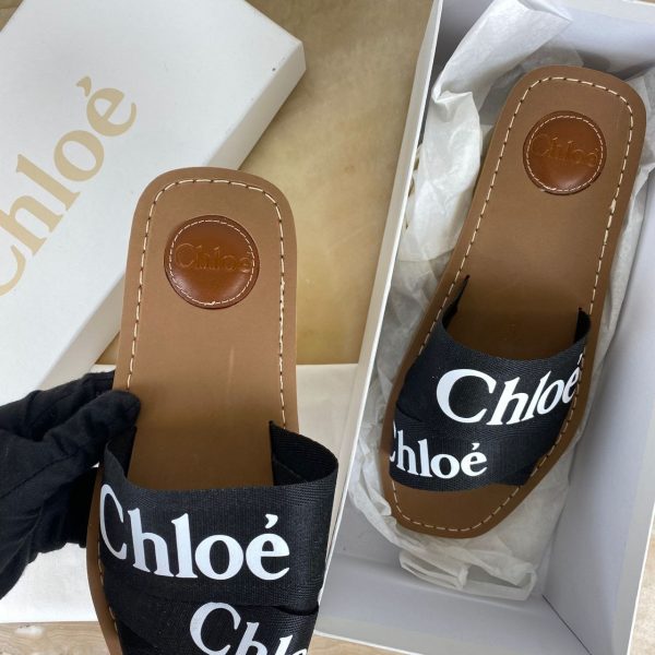 chloe terlik siyah beyaz yazili woody logo