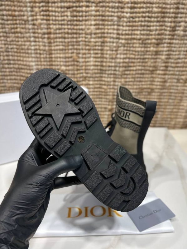 christian dior ayakkabi bot d major siyah bej