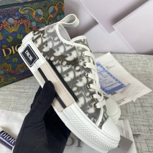 christian dior ayakkabi siyah beyaz sneaker walk n dior