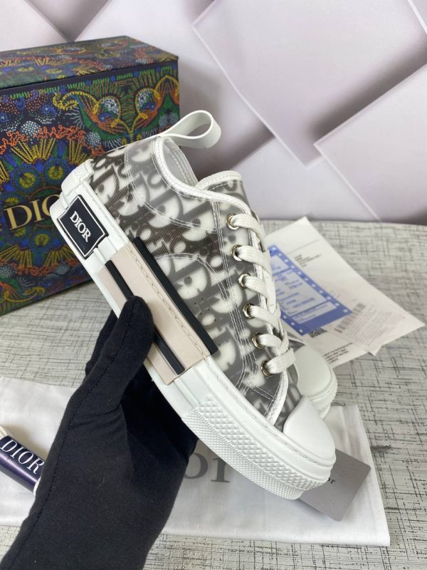 christian dior ayakkabi siyah beyaz sneaker walk n dior