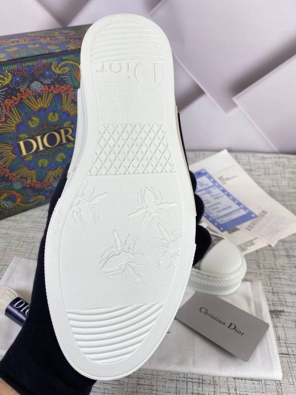 christian dior ayakkabi siyah beyaz sneaker walk n dior