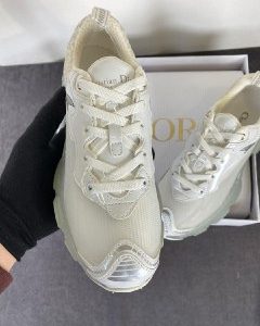 christian dior ayakkabi sneakers vibe beyaz