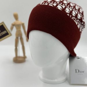 christian dior bere kirmizi