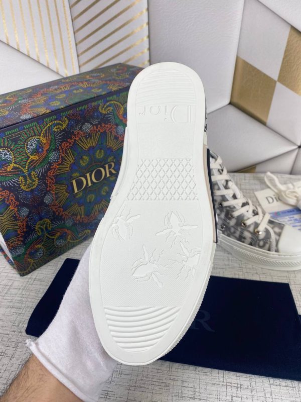 christian dior bot siyah beyaz sneaker walk n dior