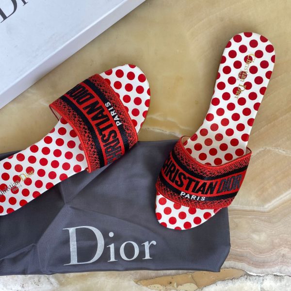 christian dior terlik kirmizi puantiyeli dway slide