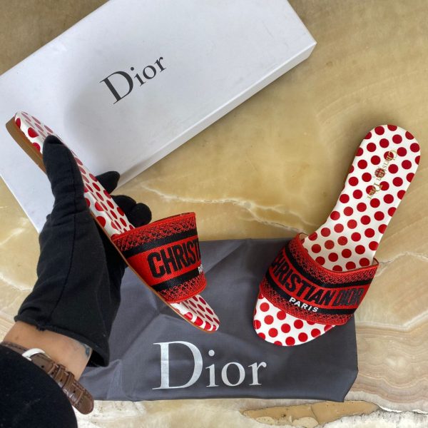 christian dior terlik kirmizi puantiyeli dway slide