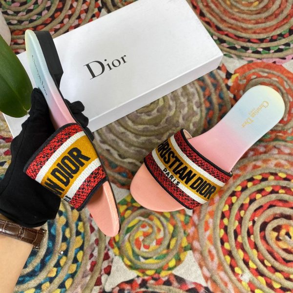 christian dior terlik pembe rengarenk dway slide