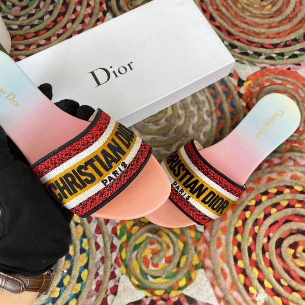 christian dior terlik pembe rengarenk dway slide