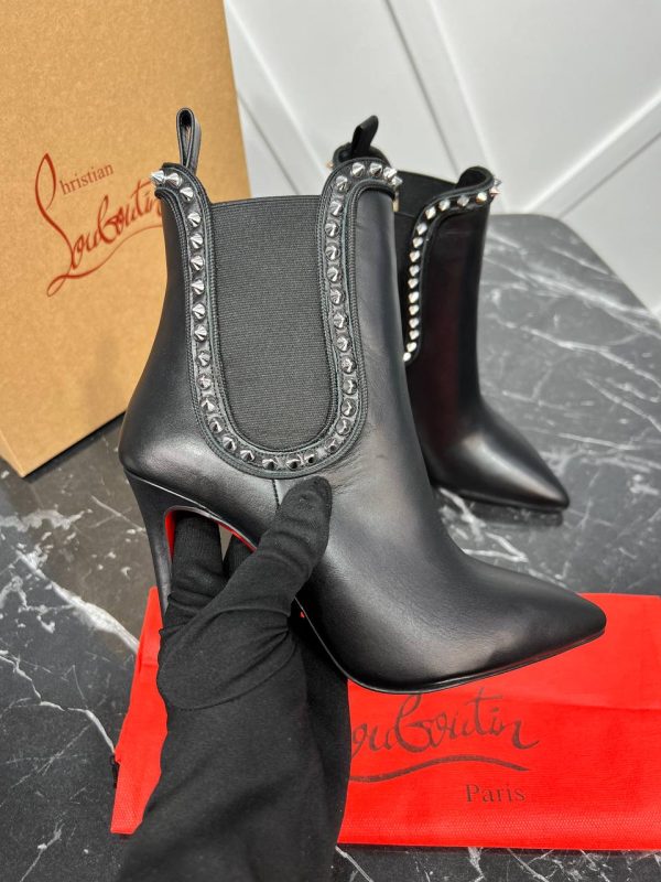 christian louboutin ayakkabi bot siyah sivri burun zimbali
