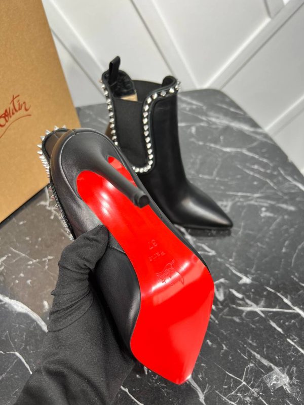 christian louboutin ayakkabi bot siyah sivri burun zimbali
