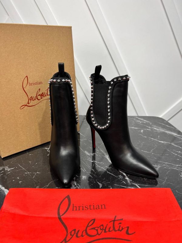 christian louboutin ayakkabi bot siyah sivri burun zimbali