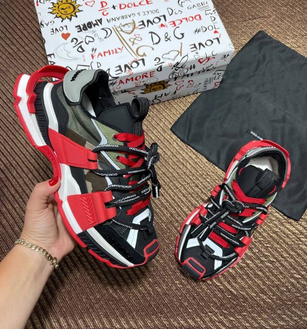 dolce gabbana ayakkabi kirmizi siyah yesil sneaker kalin taban yeni sezon