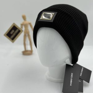 dolce gabbana bere siyah